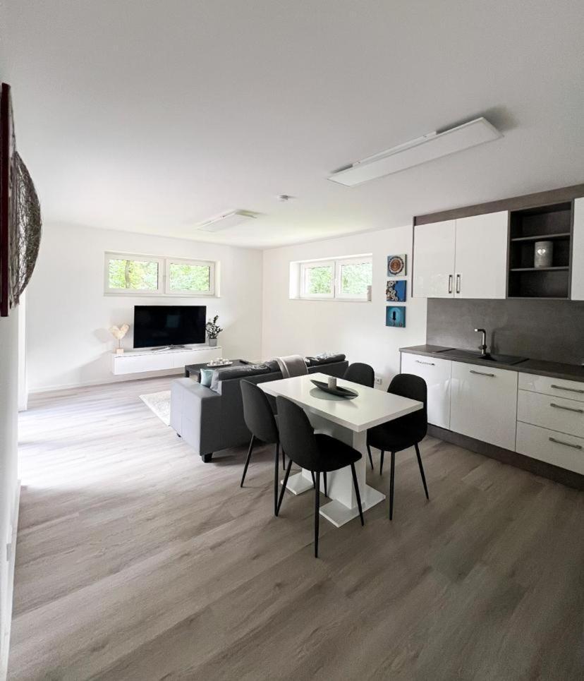 Ferienwohnung: Waldblick Hatten Exterior foto